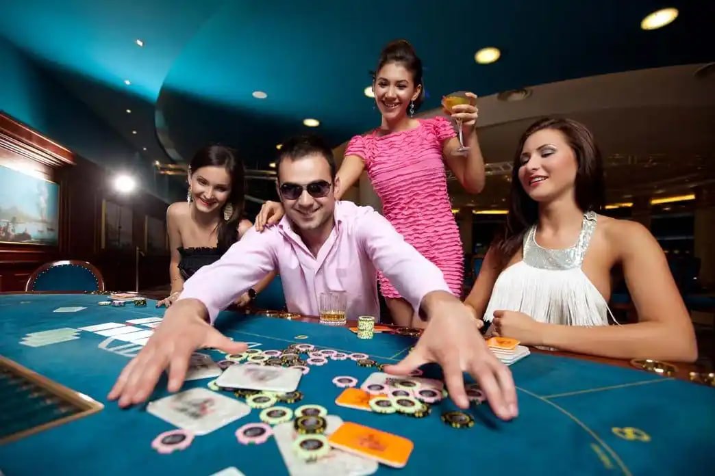 Dashboard cashback mingguan dewa casino menampilkan persentase dan syarat bermain yang jelas